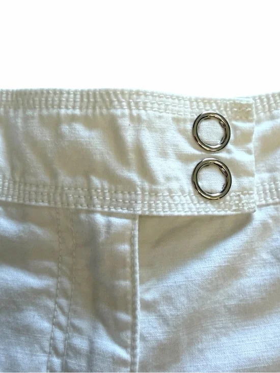 White House Black Market Vintage White Cuffed MR Mid Rise Chino Shorts size 10 - Picture 4 of 6